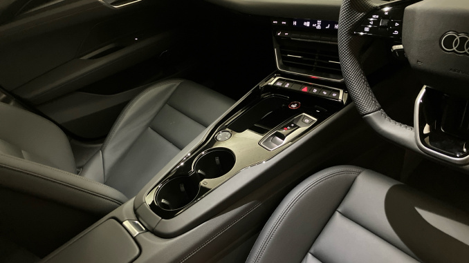 Audi e-tron GT 370kW 105kWh Quattro 4dr Auto Electric Saloon - Image 14